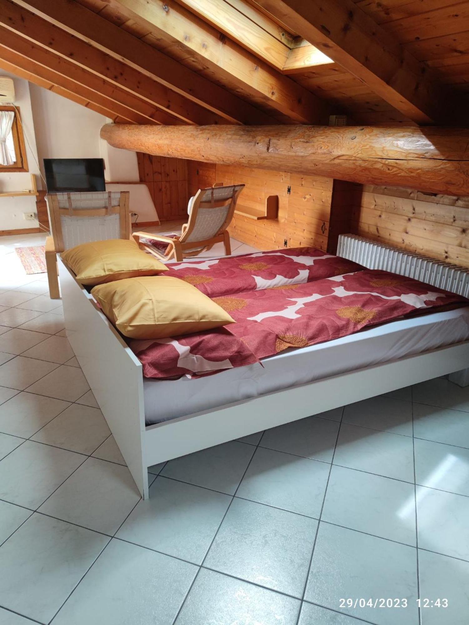 Casa Di Lena Apartment Gravedona Ngoại thất bức ảnh